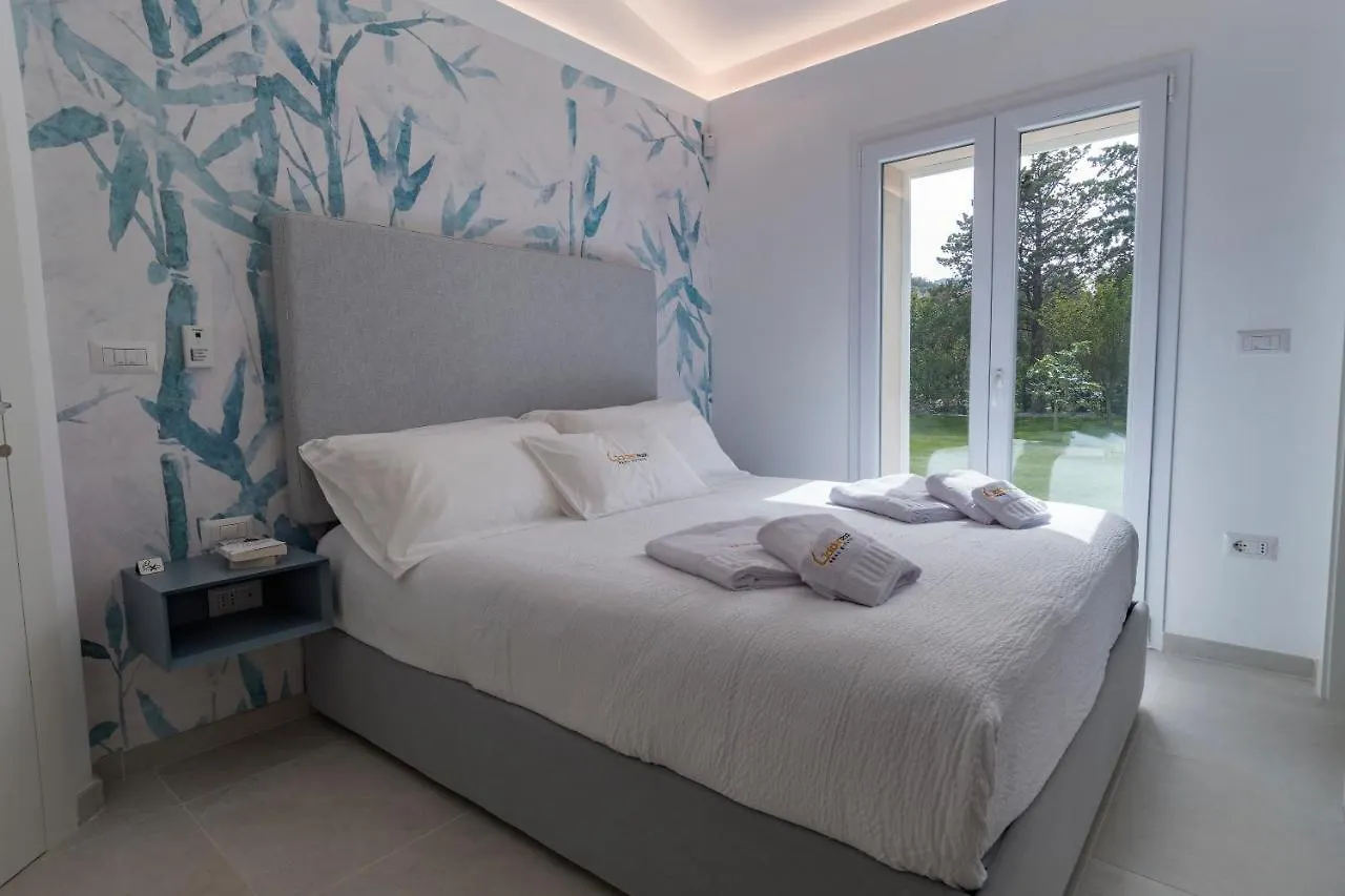 Villa Golden Root Real Estate سان تيودورو إيطاليا