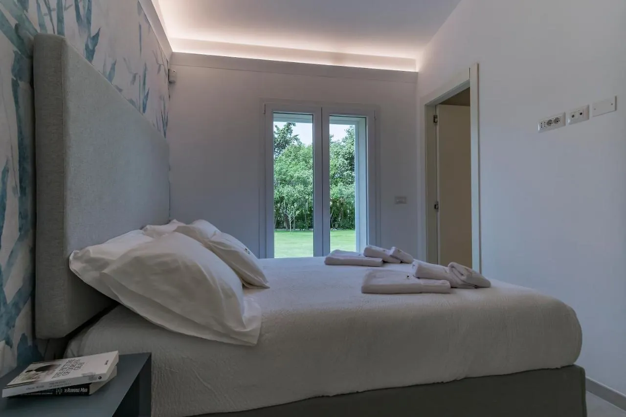 Villa Golden Root Real Estate سان تيودورو
